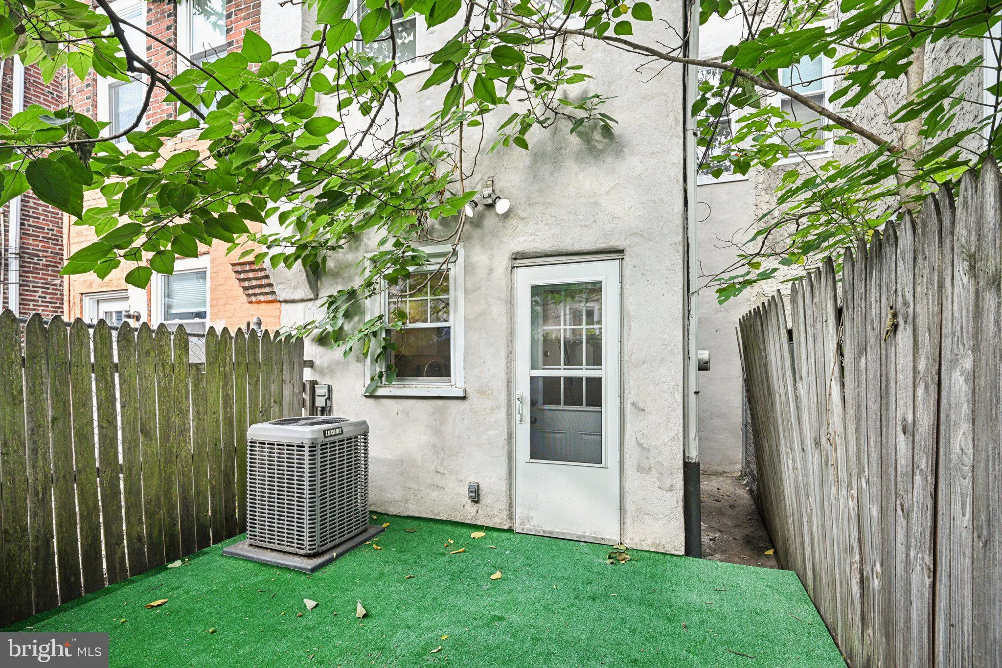 Philadelphia, Pennsylvania 19146, United States, 3 Bedrooms Bedrooms, ,2 BathroomsBathrooms,Residential,Pending,193109