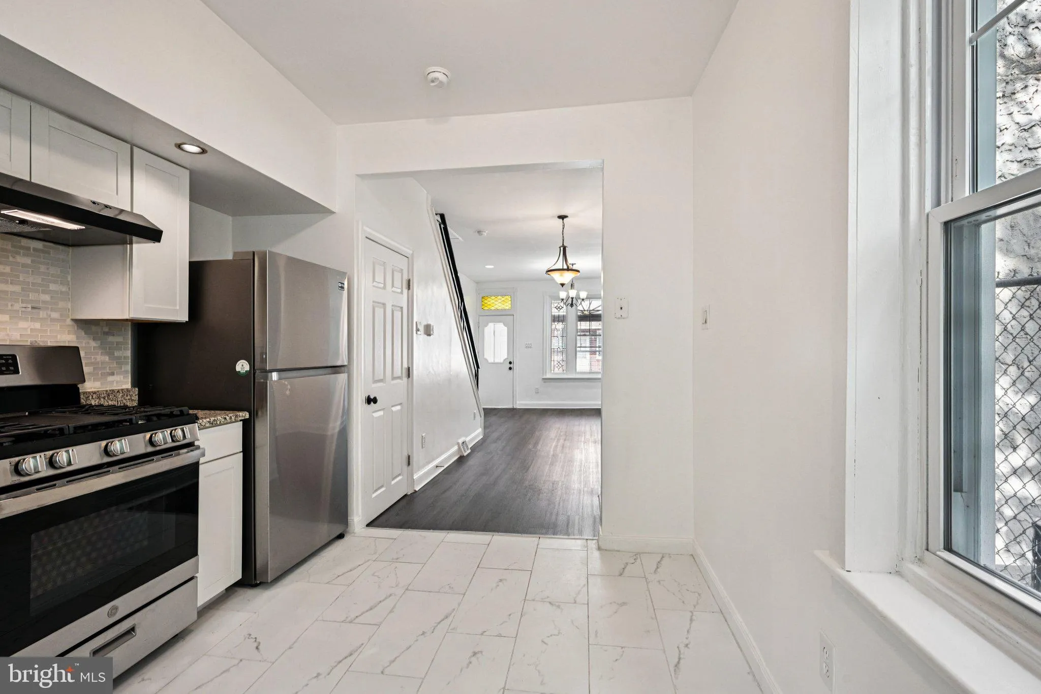 Philadelphia, Pennsylvania 19146, United States, 3 Bedrooms Bedrooms, ,2 BathroomsBathrooms,Residential,Pending,193109