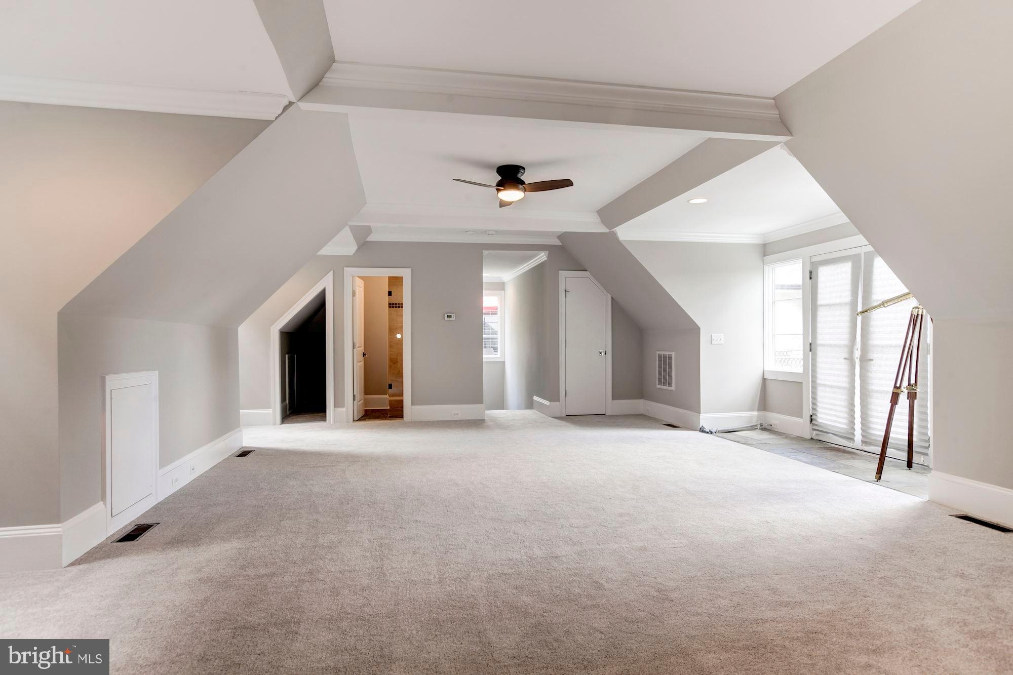 WOODHAVEN - Residential