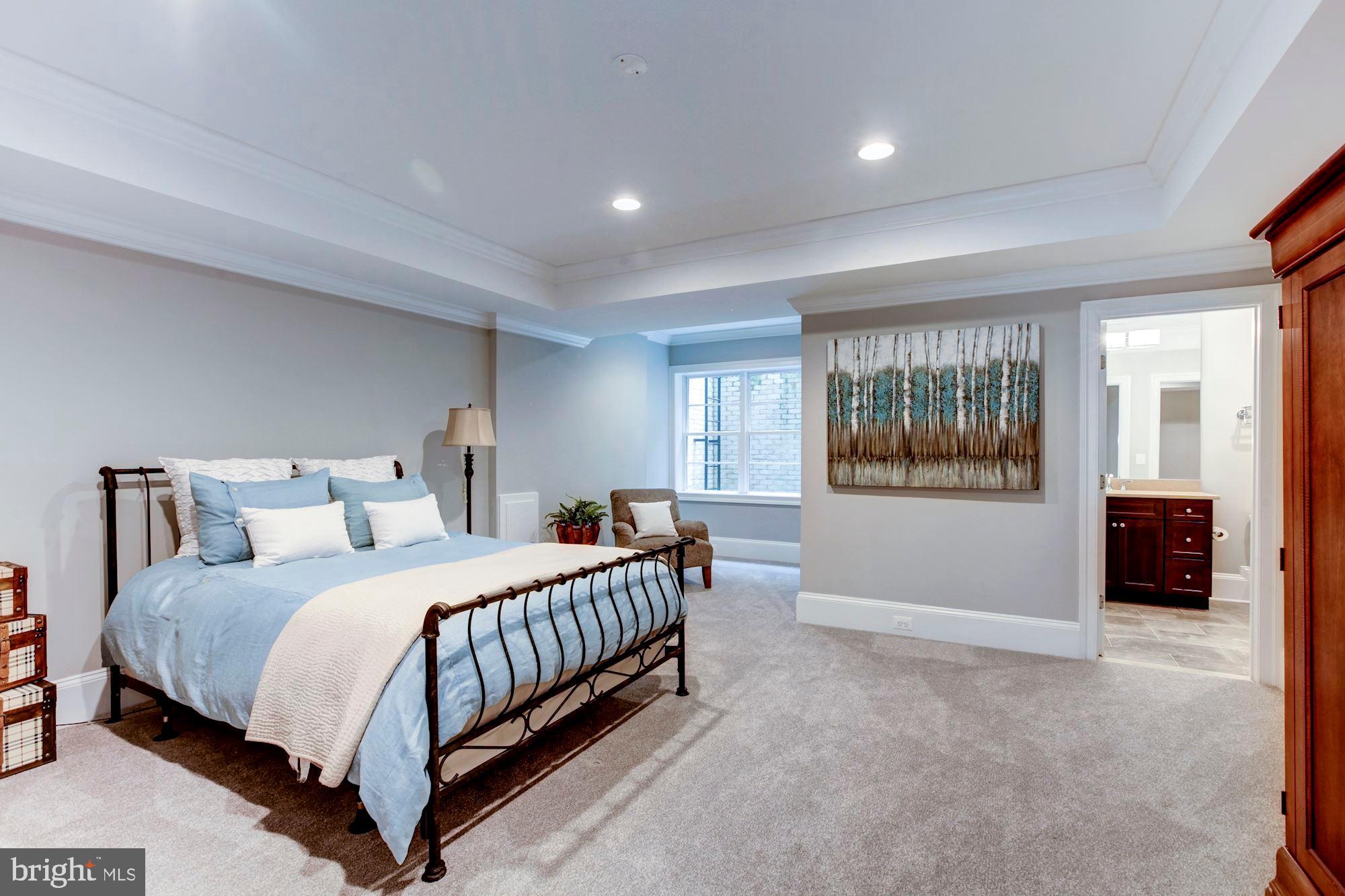 WOODHAVEN - Residential