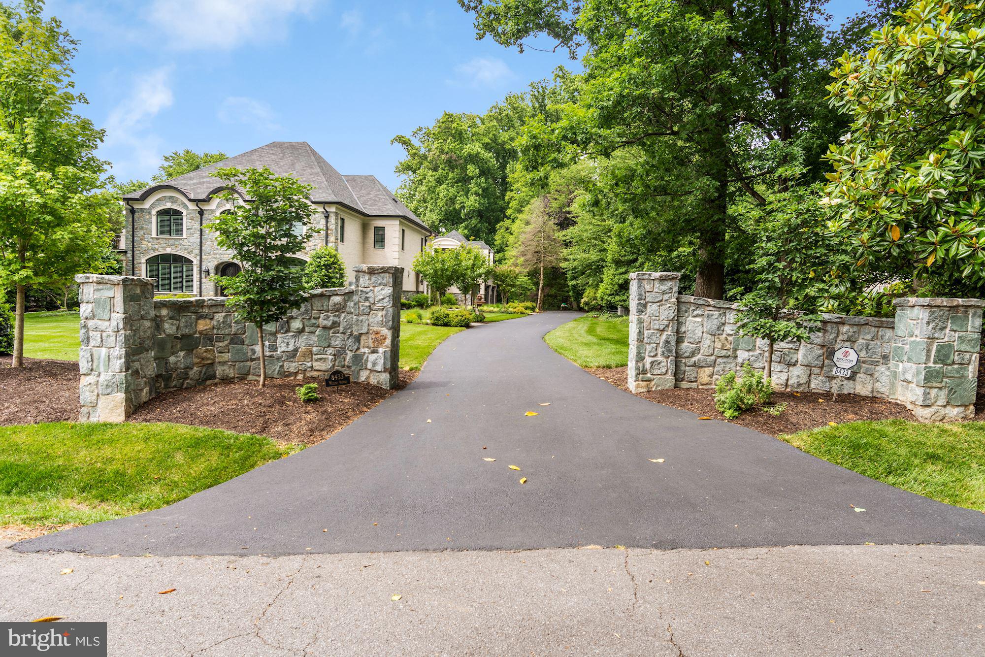 WOODHAVEN - Residential