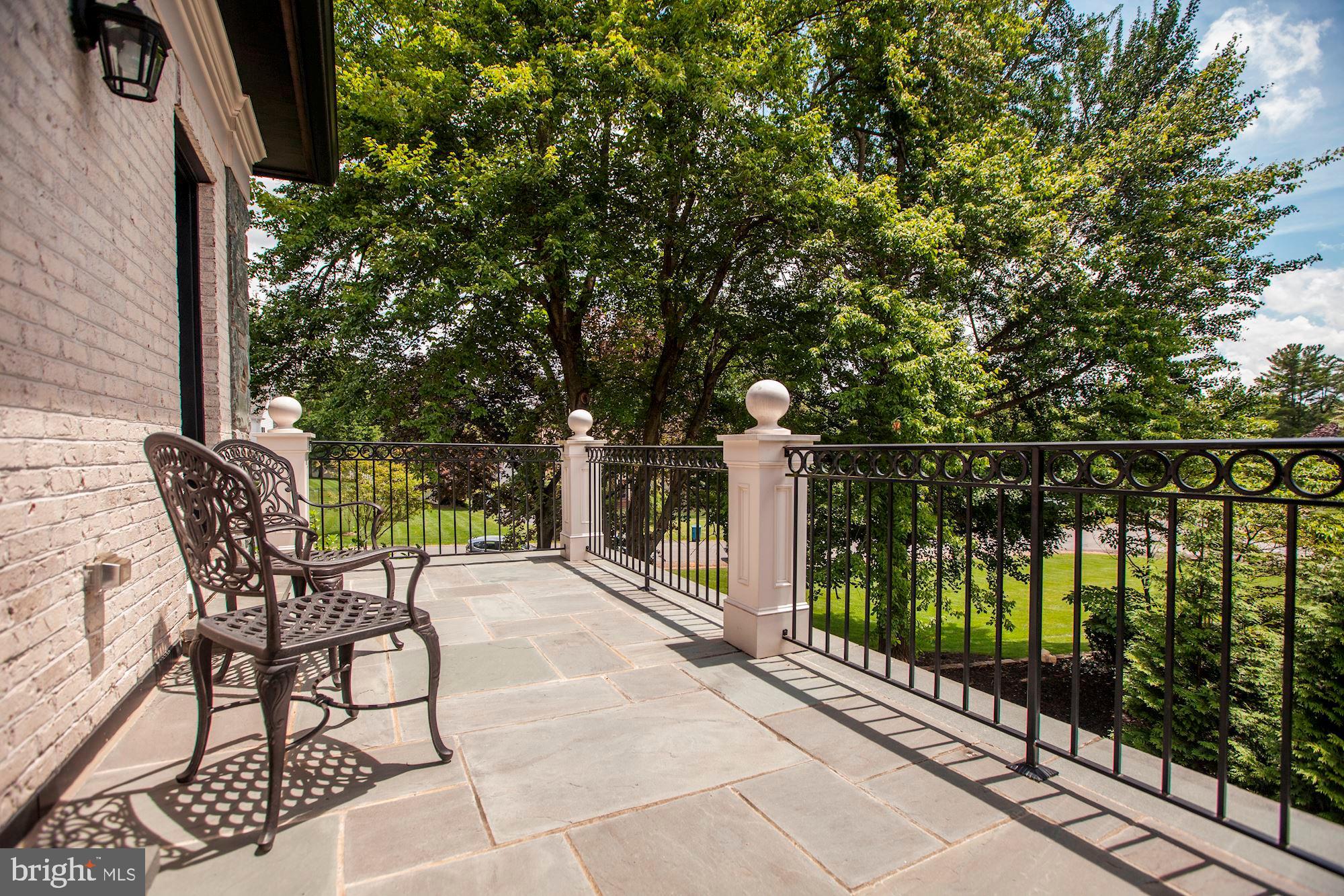 WOODHAVEN - Residential