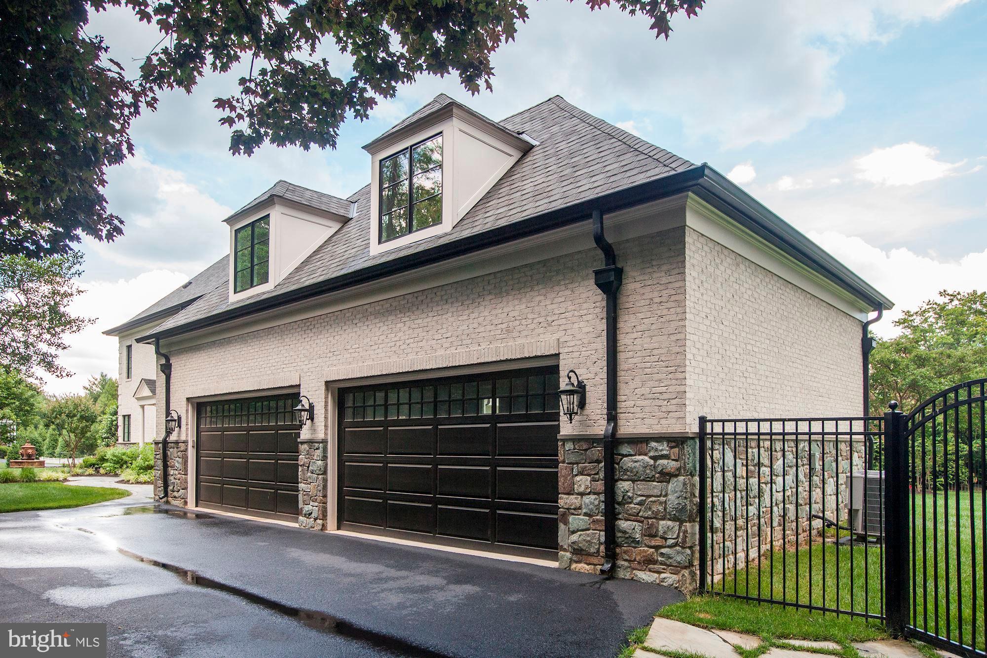 WOODHAVEN - Residential