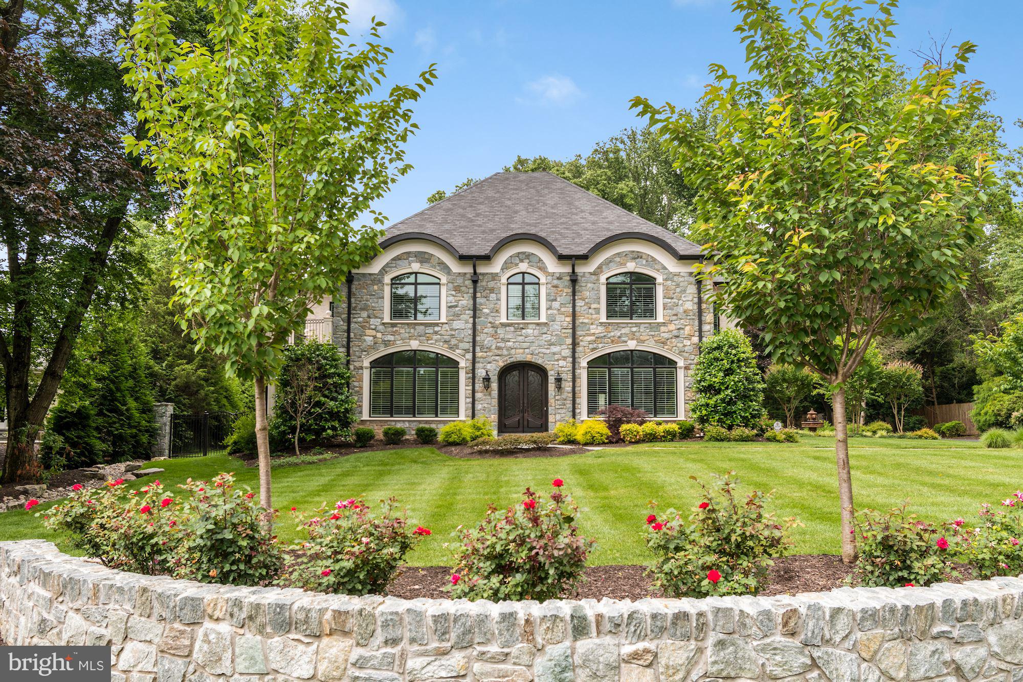 WOODHAVEN - Residential