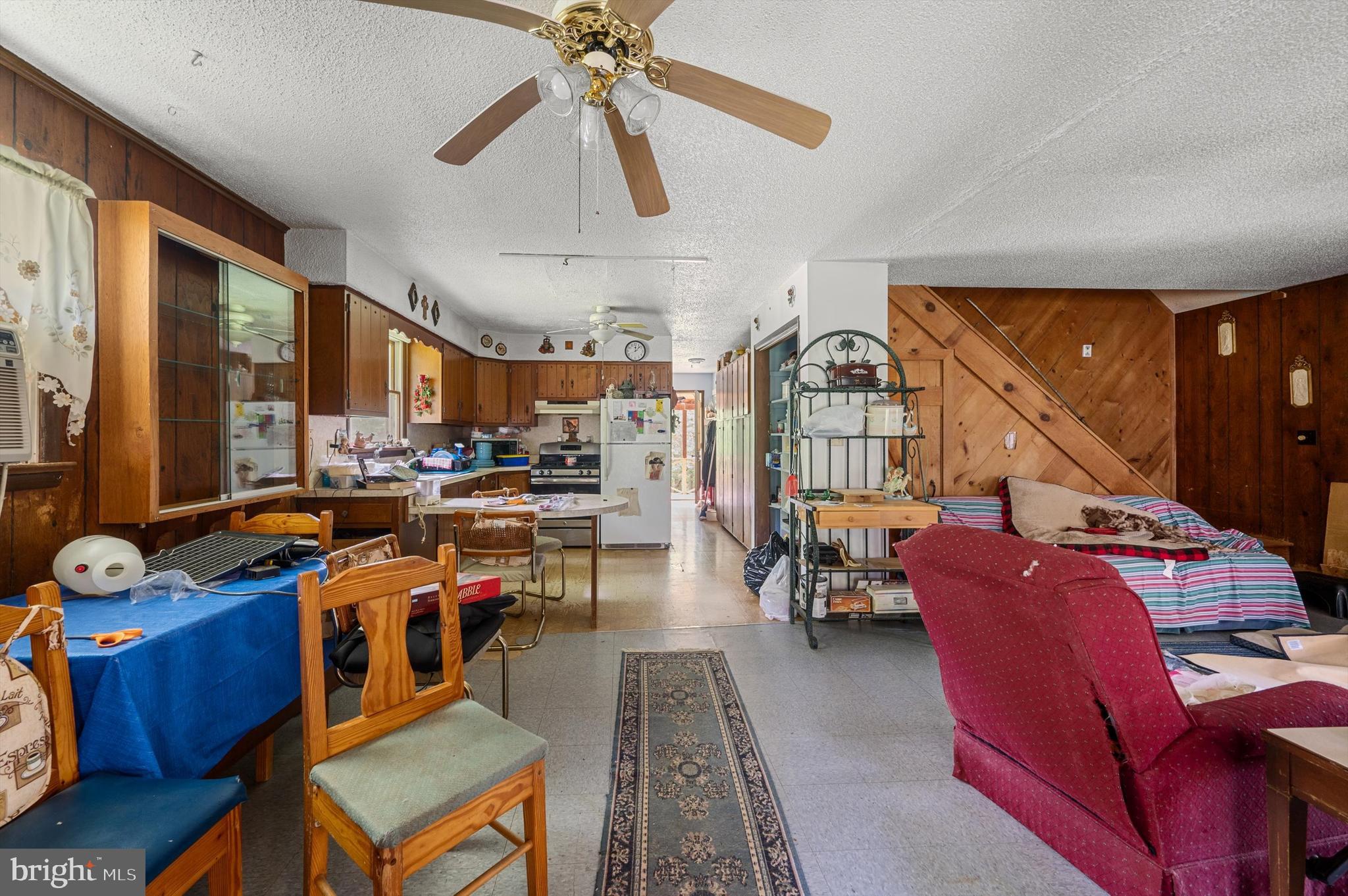 SOUTH MORGAN HILLS - Residential