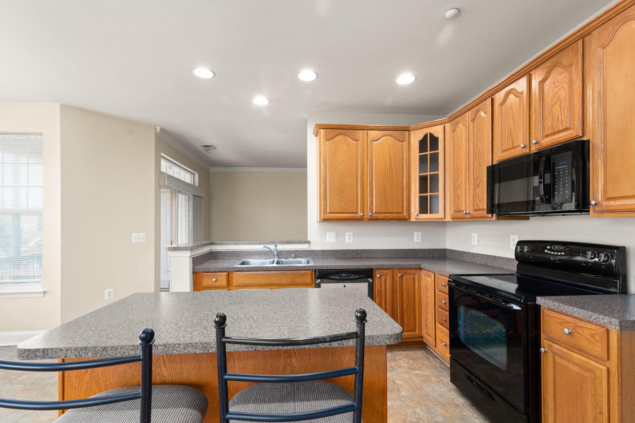 1603 MARTHA COURT 402