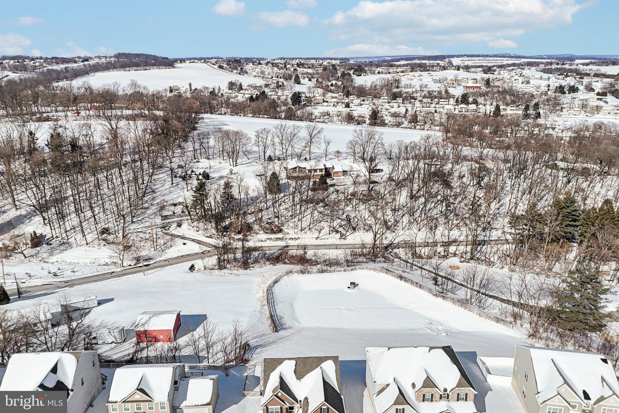 LAUREL VISTAS - Residential
