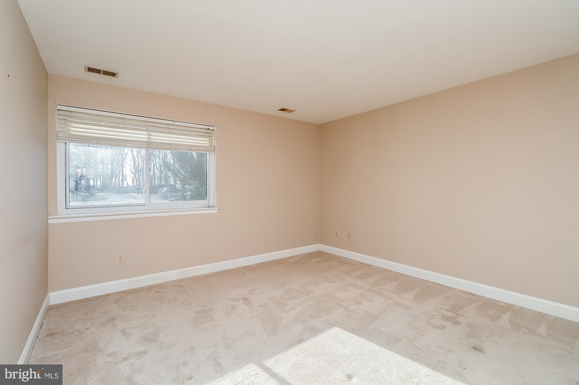 PARTRIDGE KNOLL - Residential Lease
