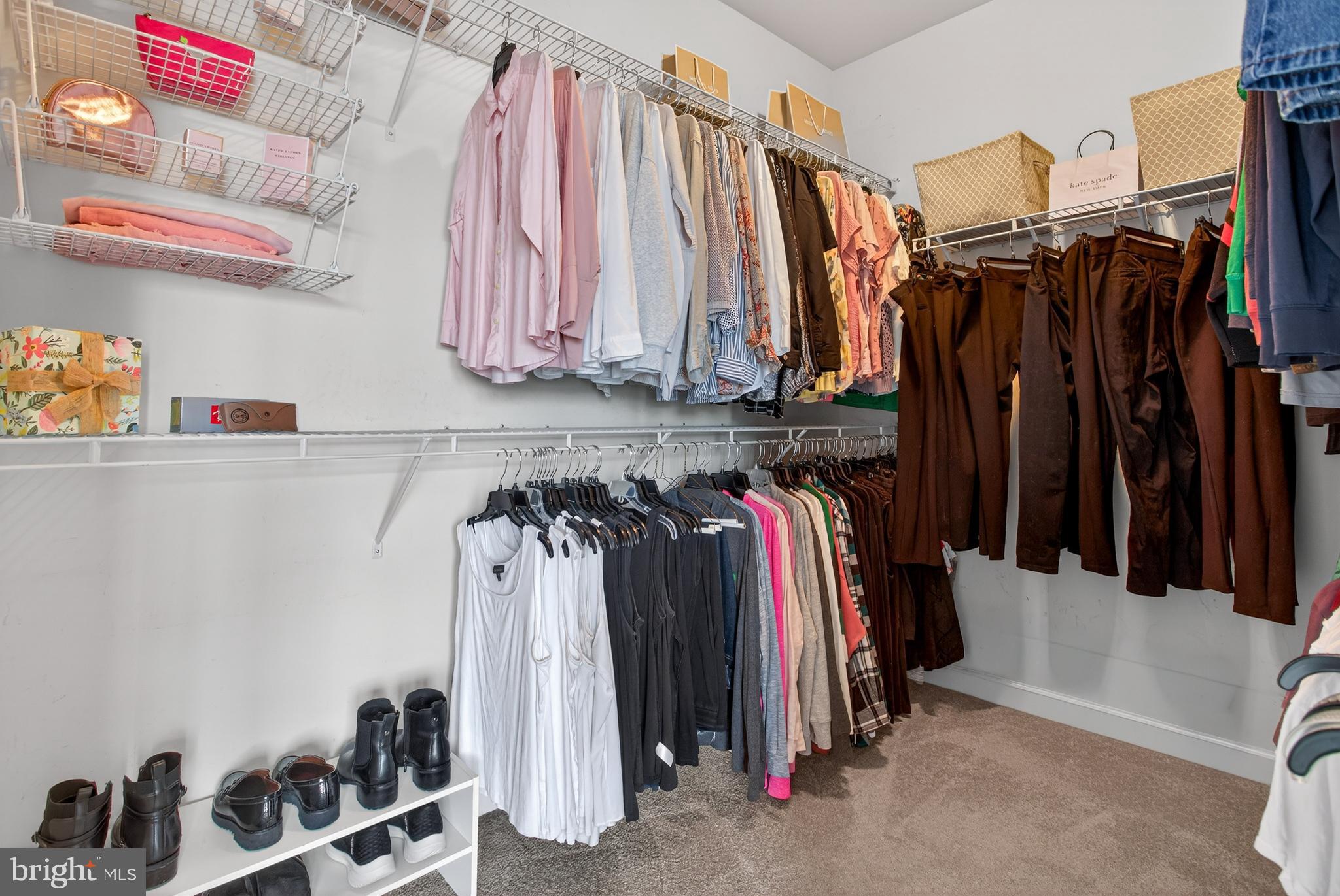 HIGHPNTE AT SHANAHAN - Residential