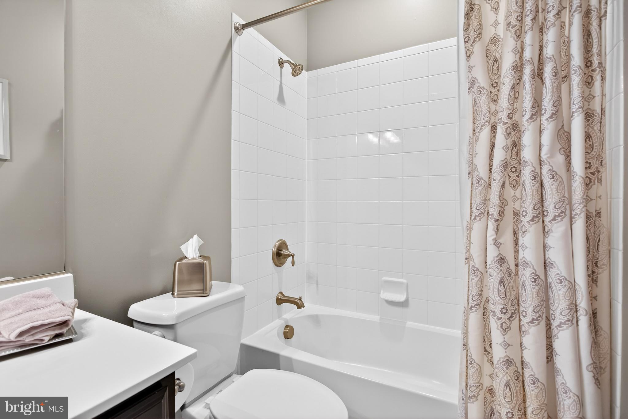 HIGHPNTE AT SHANAHAN - Residential