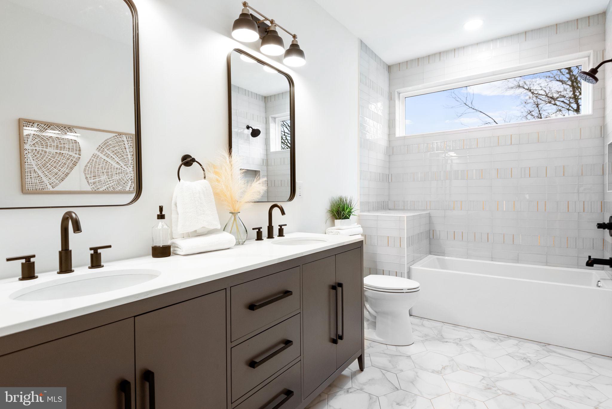 WELLINGTON ESTATES - Residential