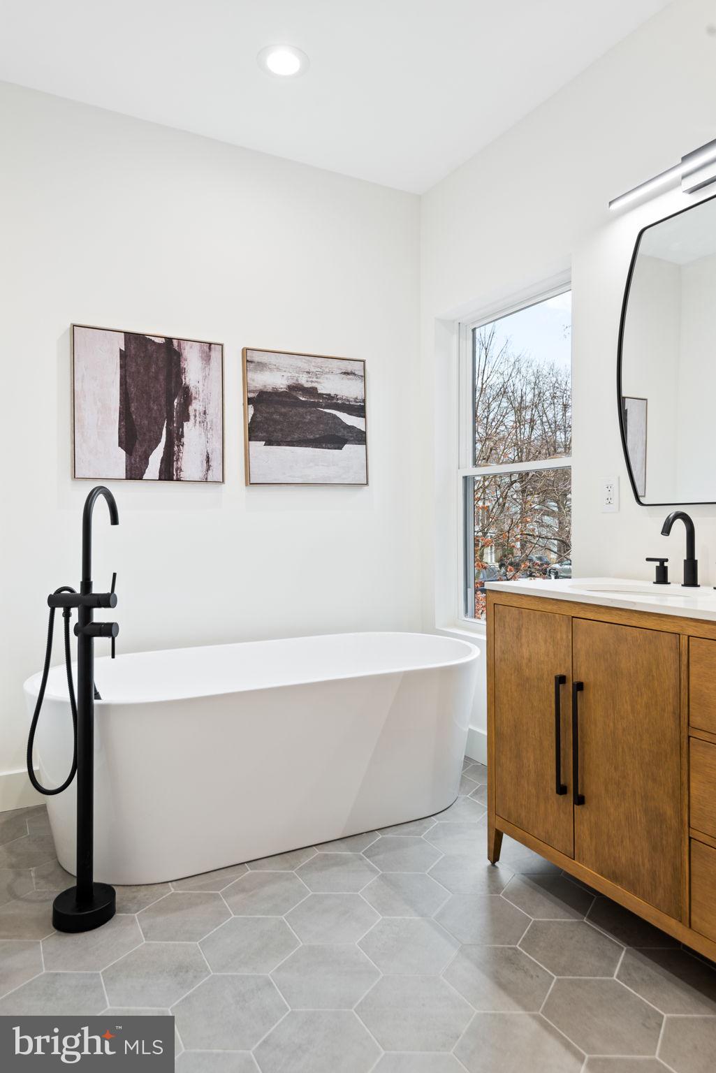 WELLINGTON ESTATES - Residential