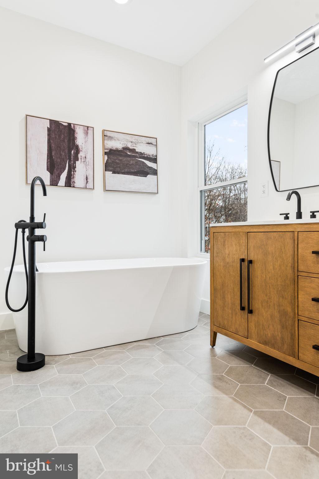 WELLINGTON ESTATES - Residential