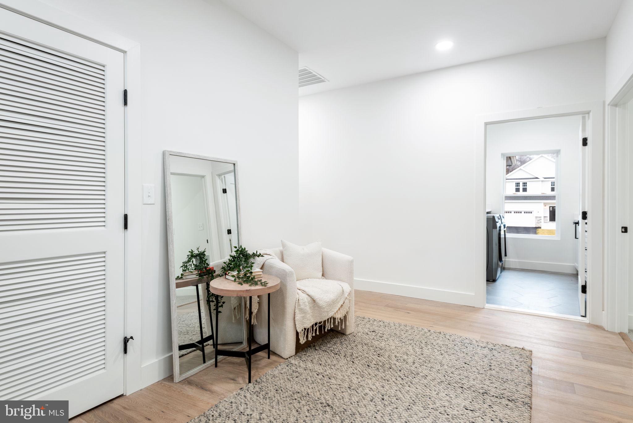 WELLINGTON ESTATES - Residential