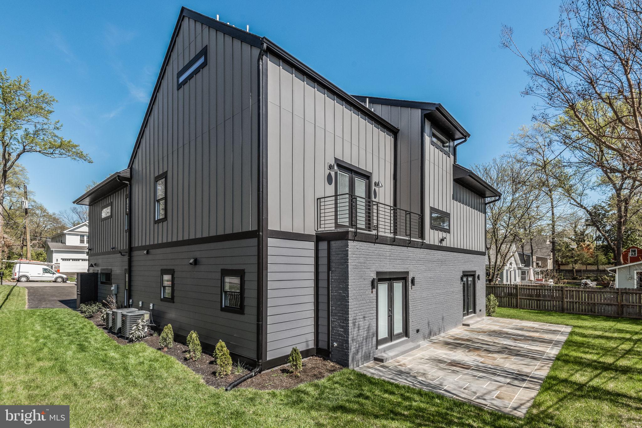 WELLINGTON ESTATES - Residential