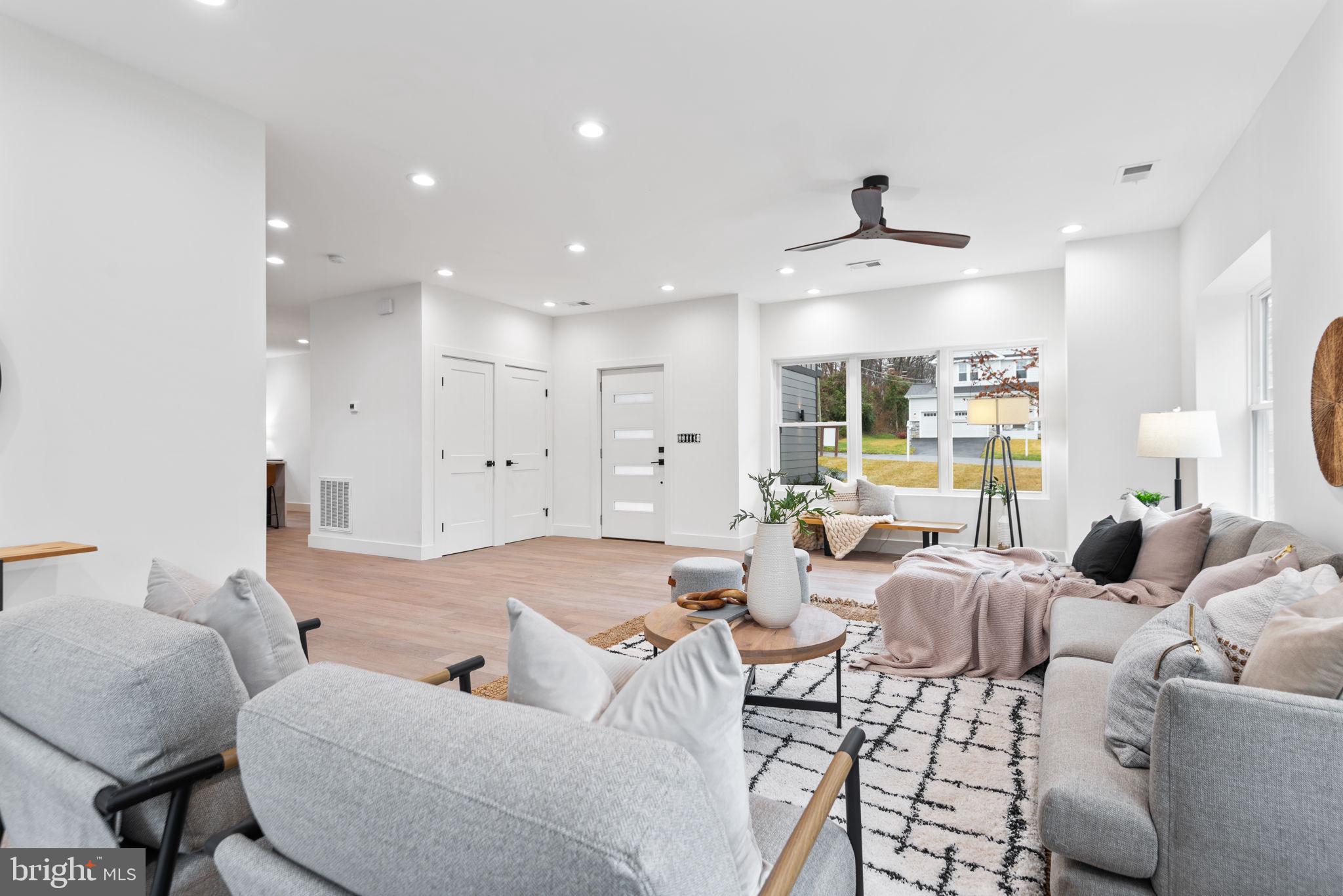 WELLINGTON ESTATES - Residential