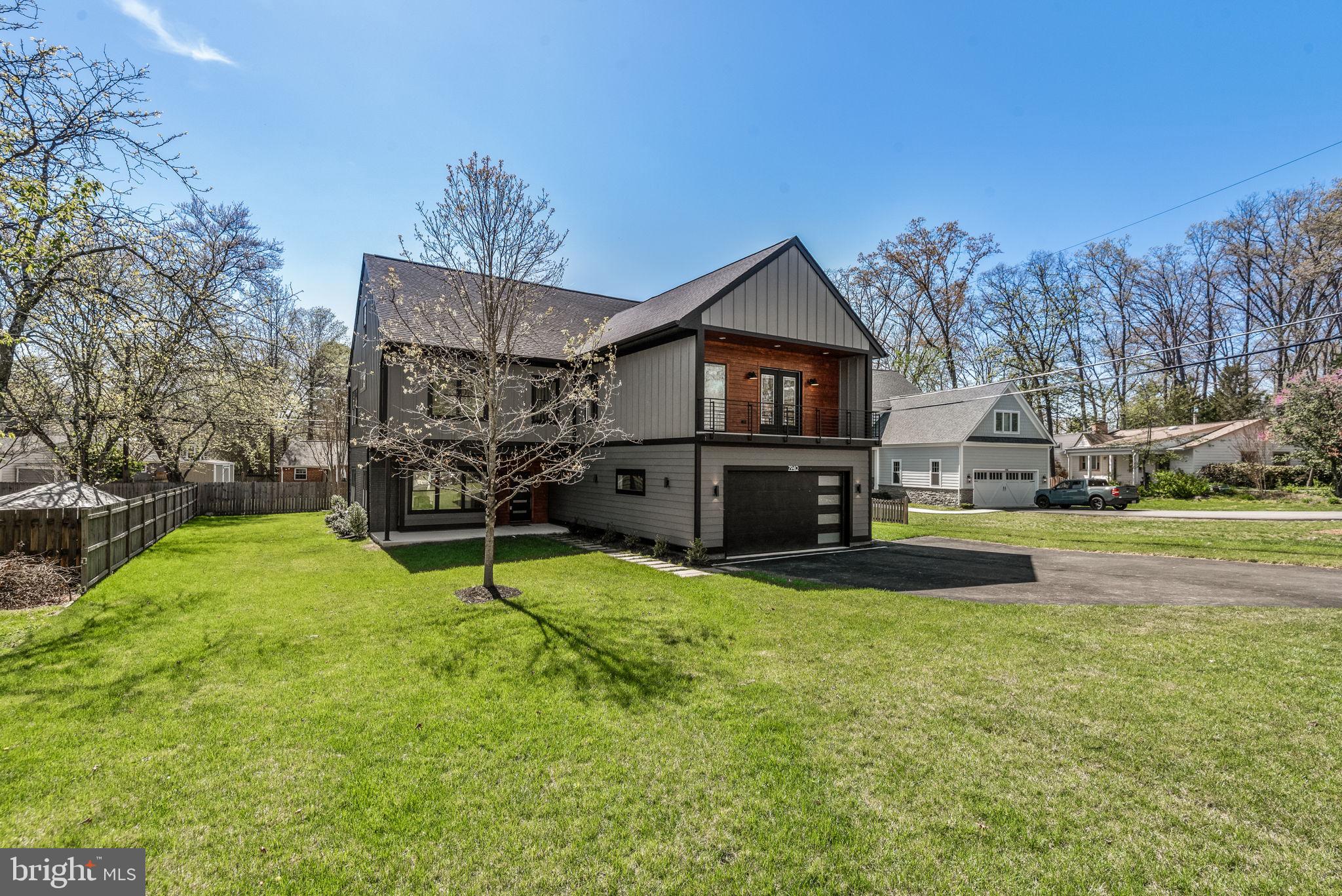 WELLINGTON ESTATES - Residential