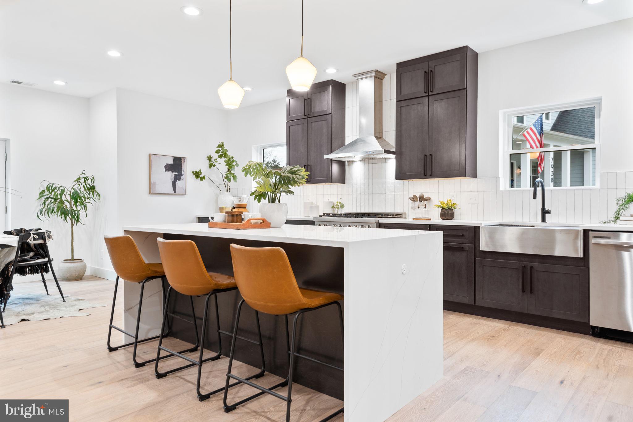 WELLINGTON ESTATES - Residential