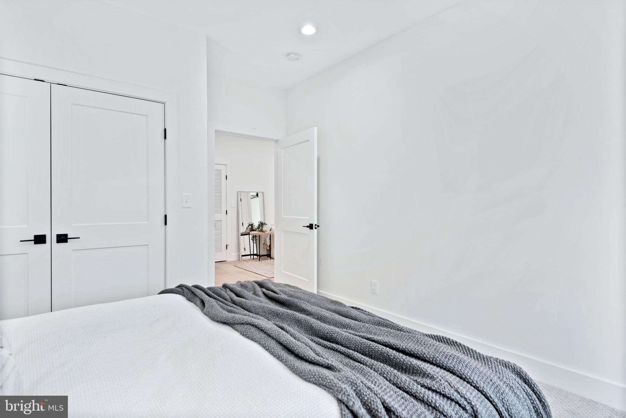 WELLINGTON ESTATES - Residential