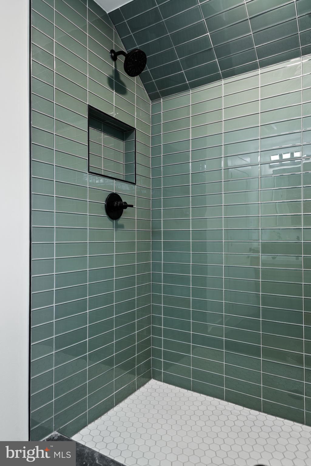 WELLINGTON ESTATES - Residential