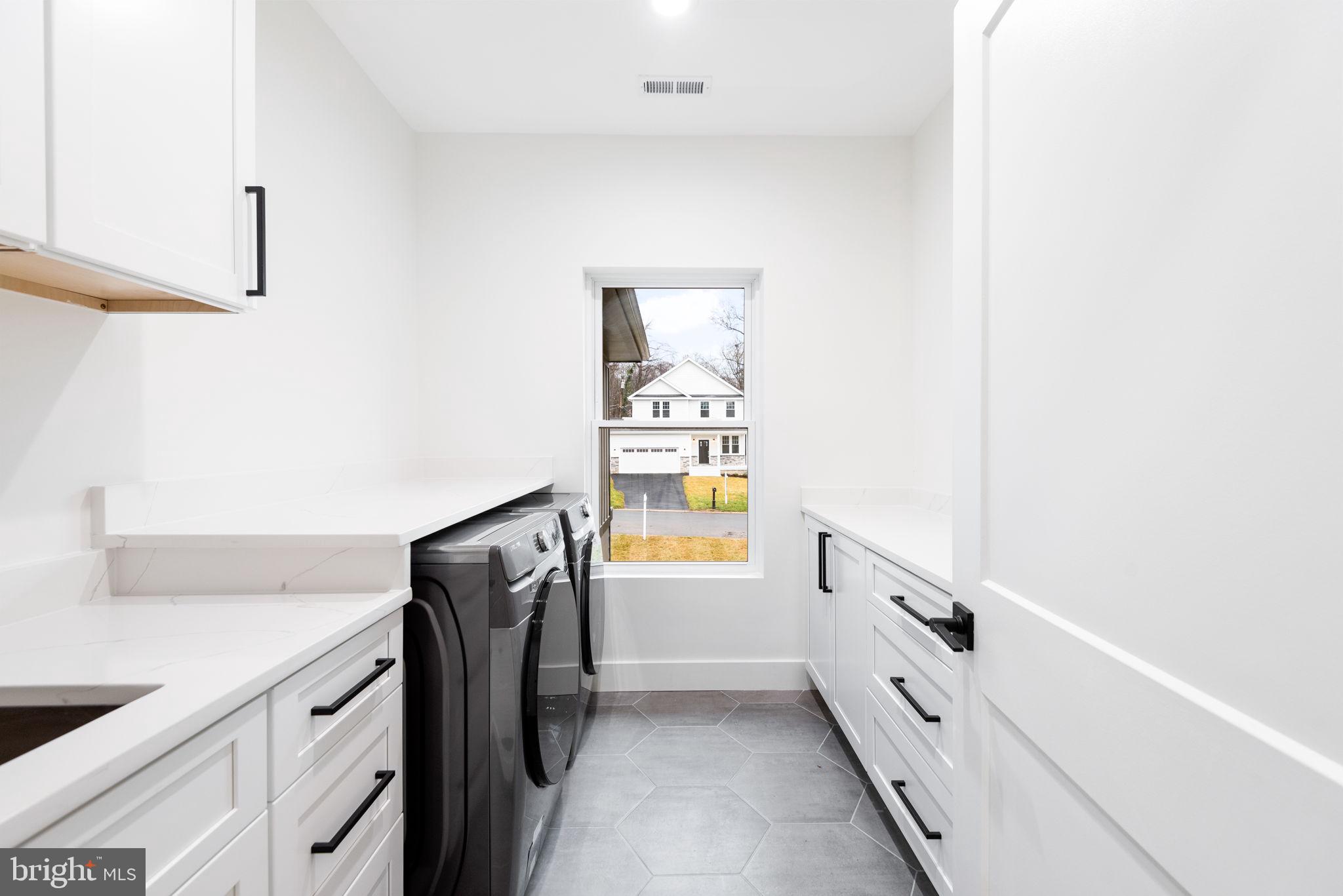 WELLINGTON ESTATES - Residential