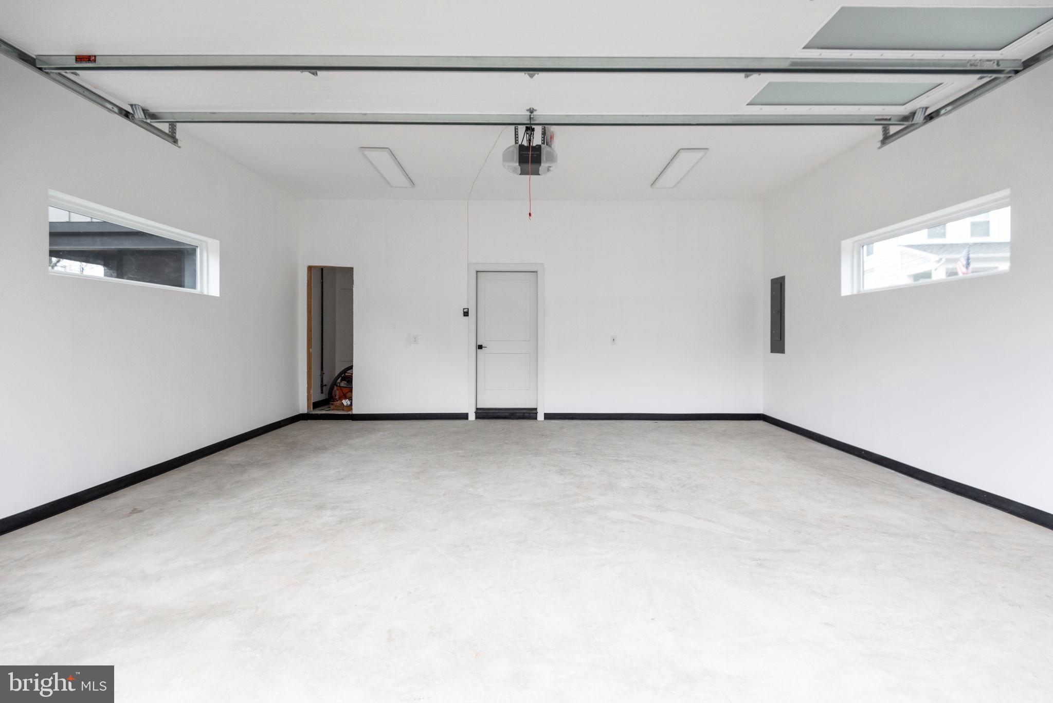 WELLINGTON ESTATES - Residential