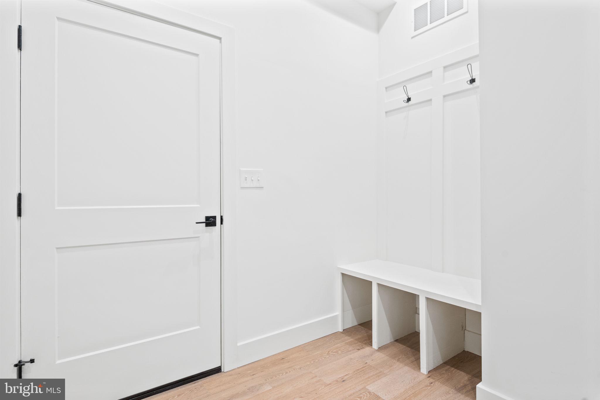 WELLINGTON ESTATES - Residential