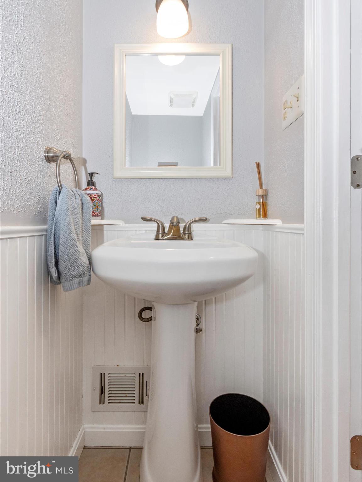 VILLAGE OF LONG REACH - Residential