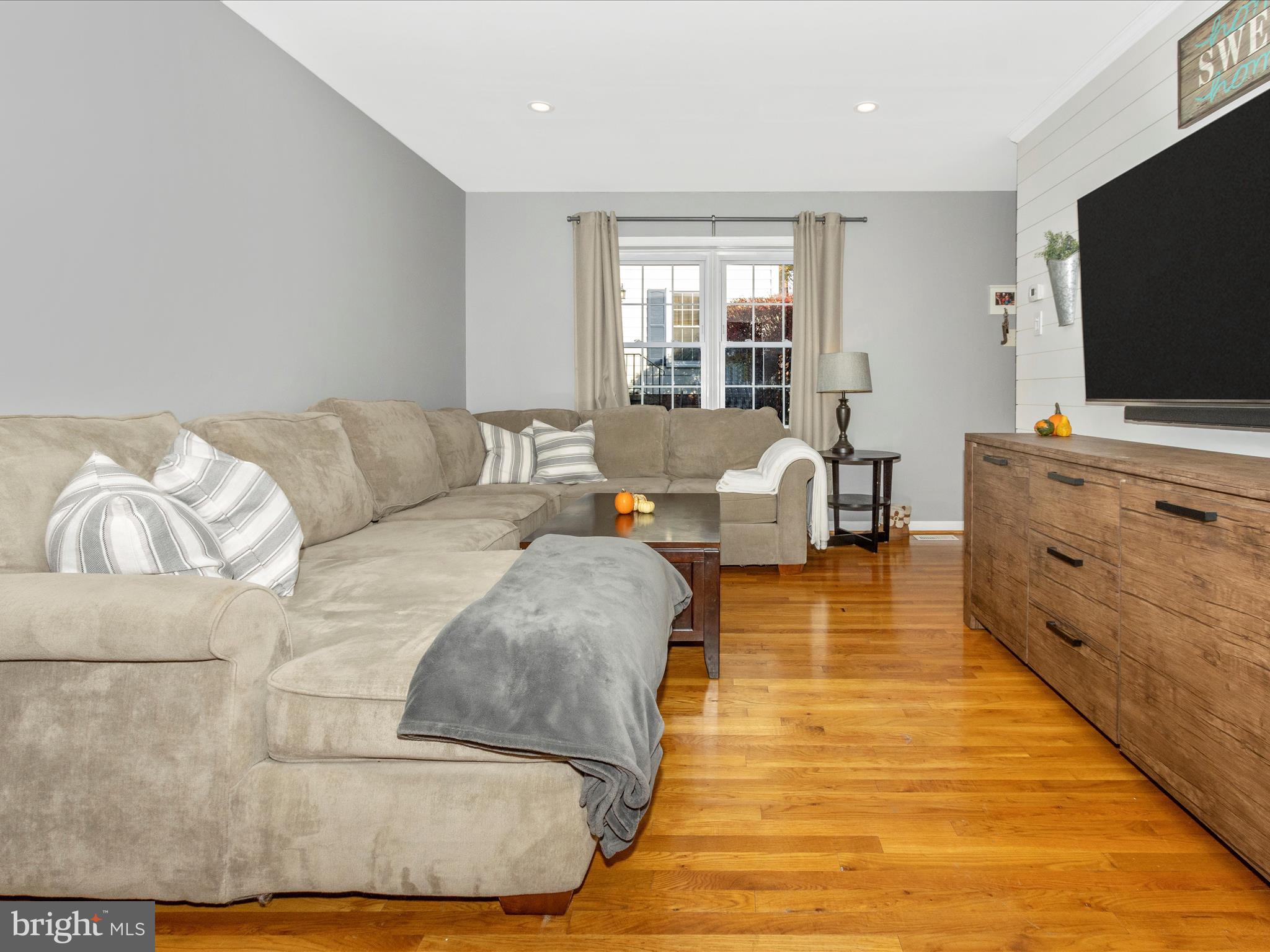 VILLAGE OF LONG REACH - Residential