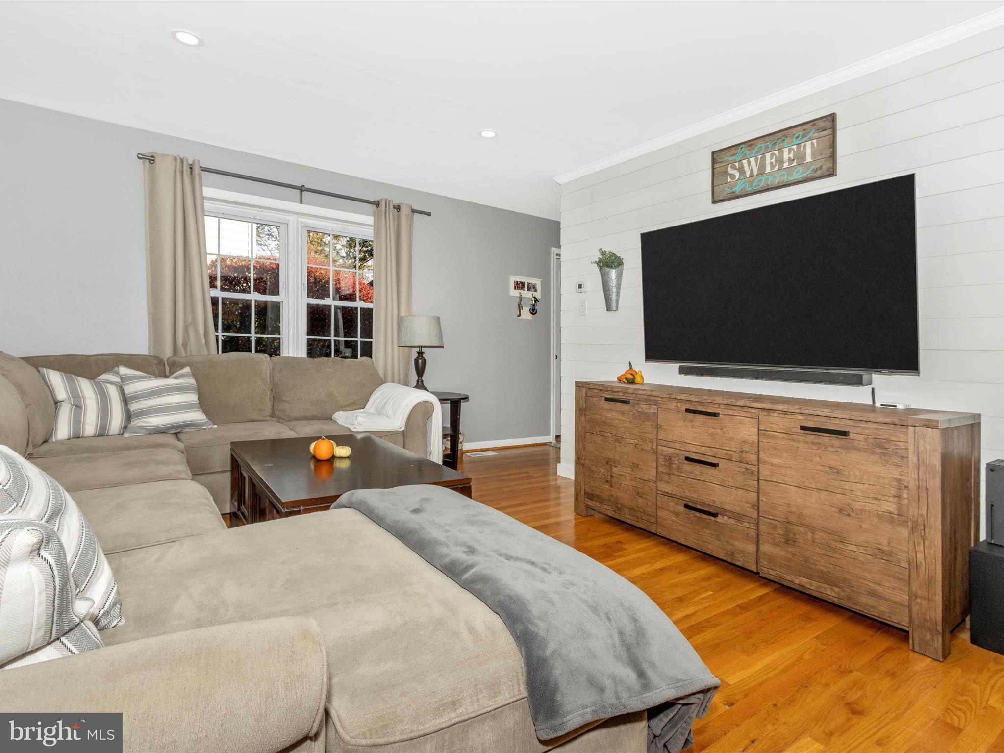 VILLAGE OF LONG REACH - Residential