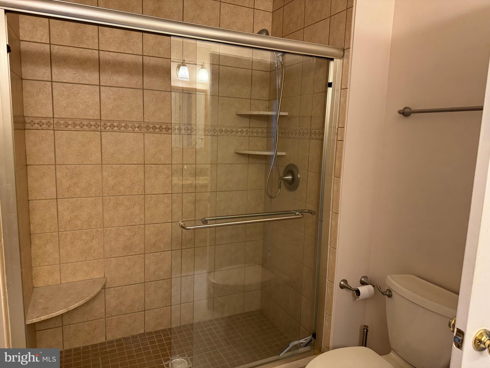 MILL CREEK CONDOMINIUMS - Residential Lease