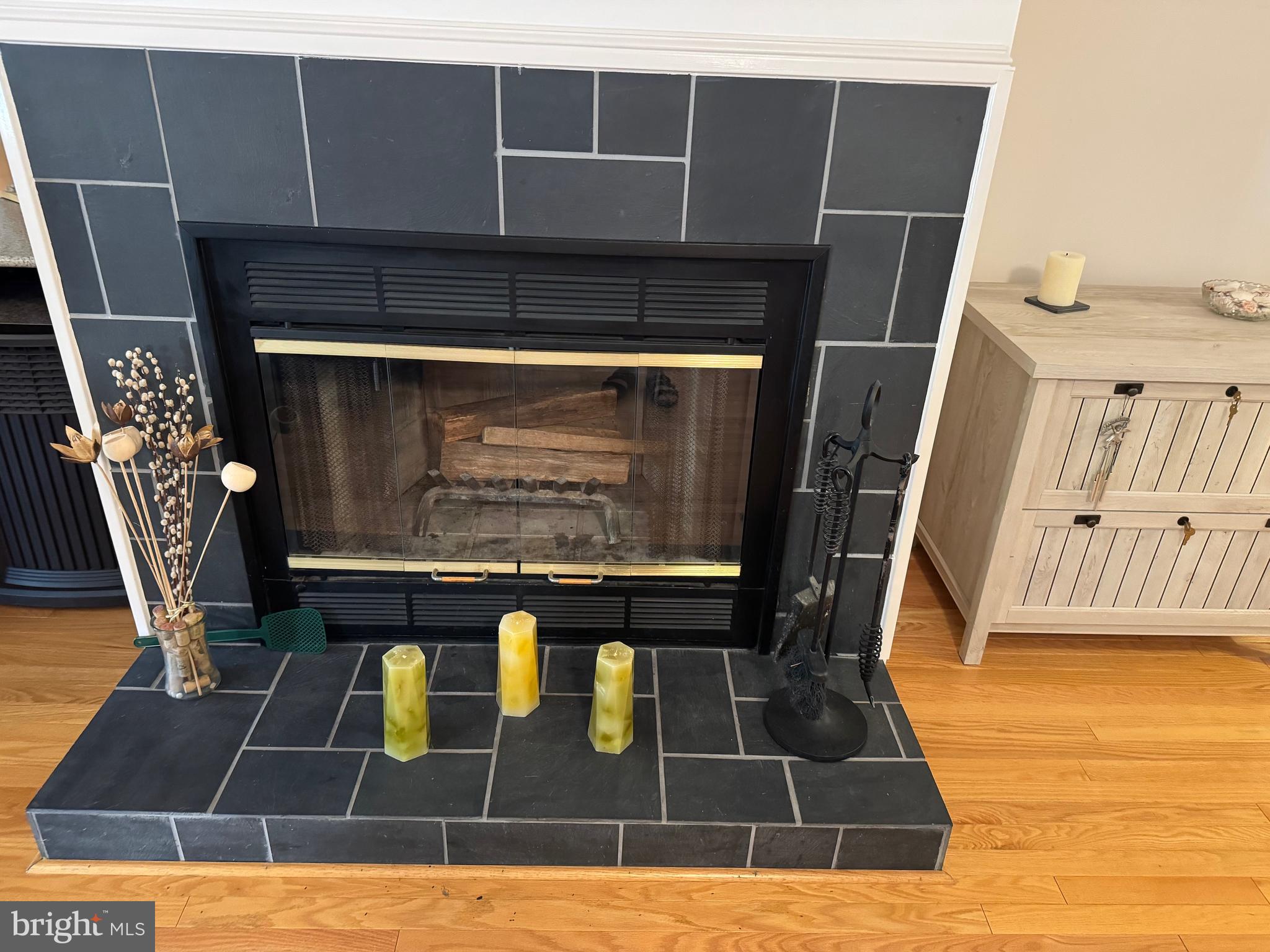 MILL CREEK CONDOMINIUMS - Residential Lease