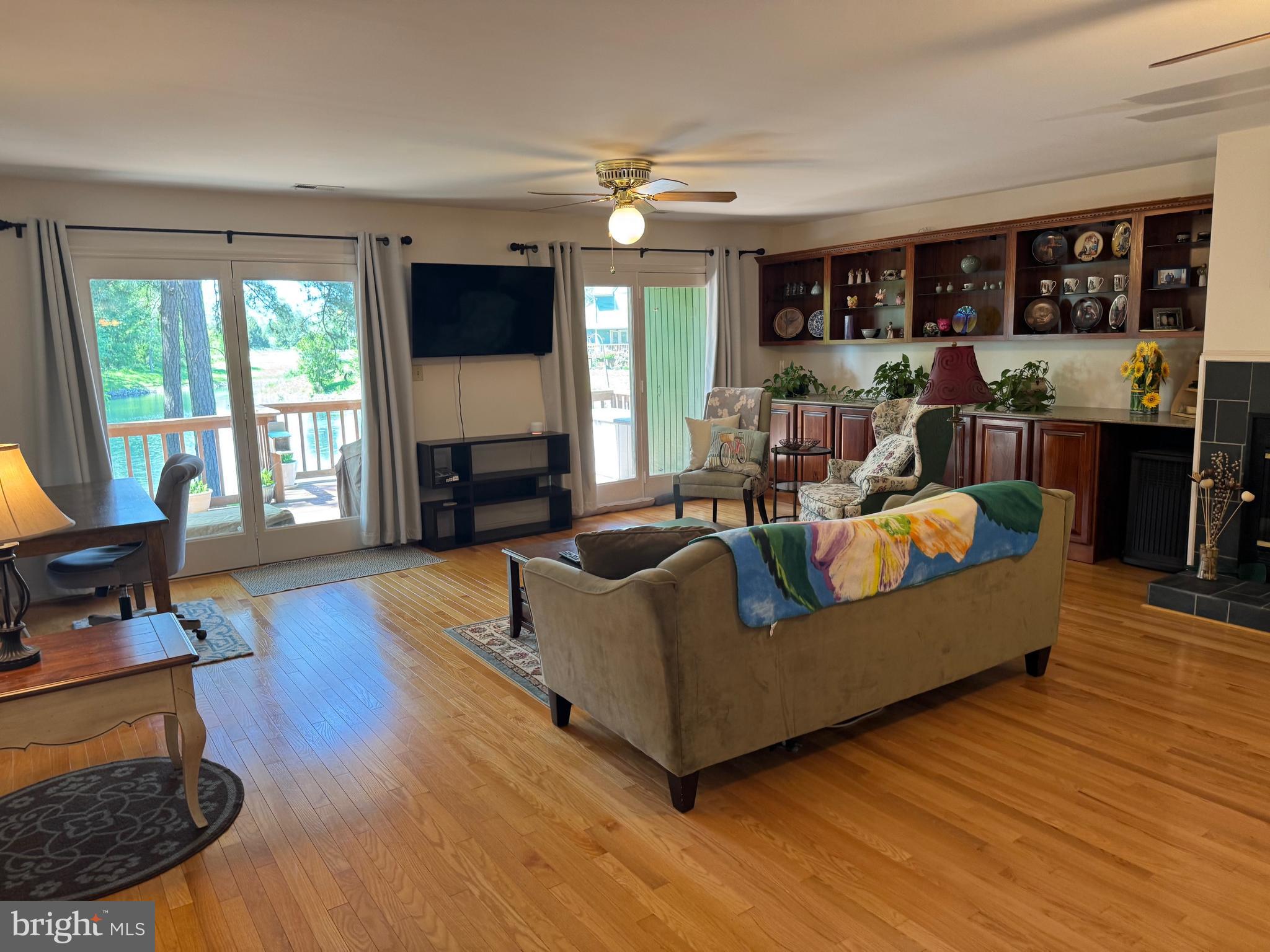 MILL CREEK CONDOMINIUMS - Residential Lease