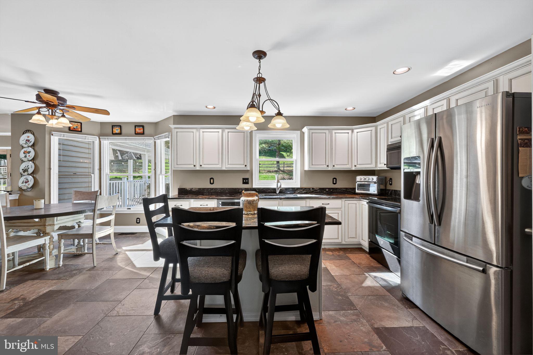 SHAMONA RIDGE - Residential