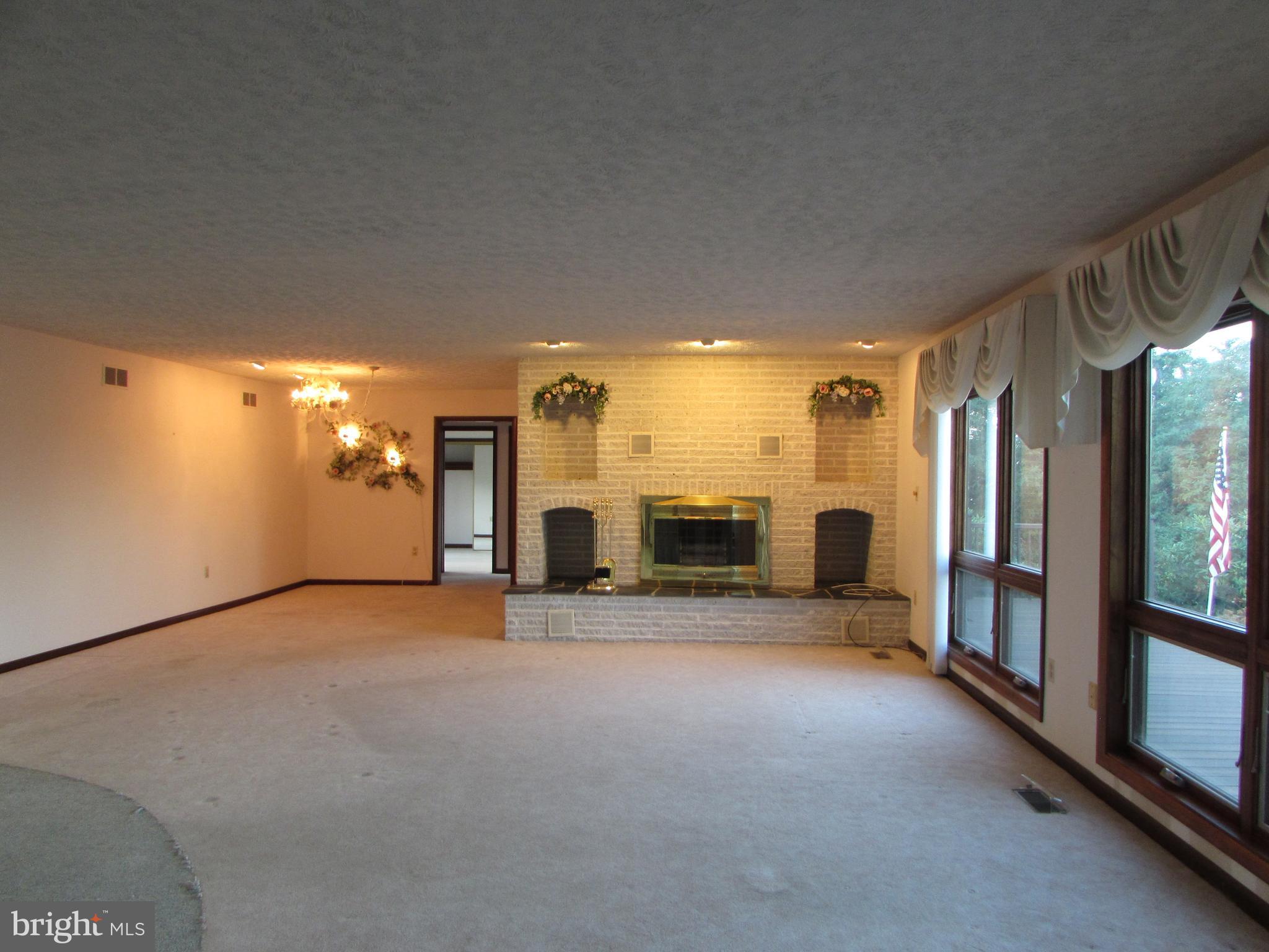 CHESAPEAKE OVERLOOK - Residential