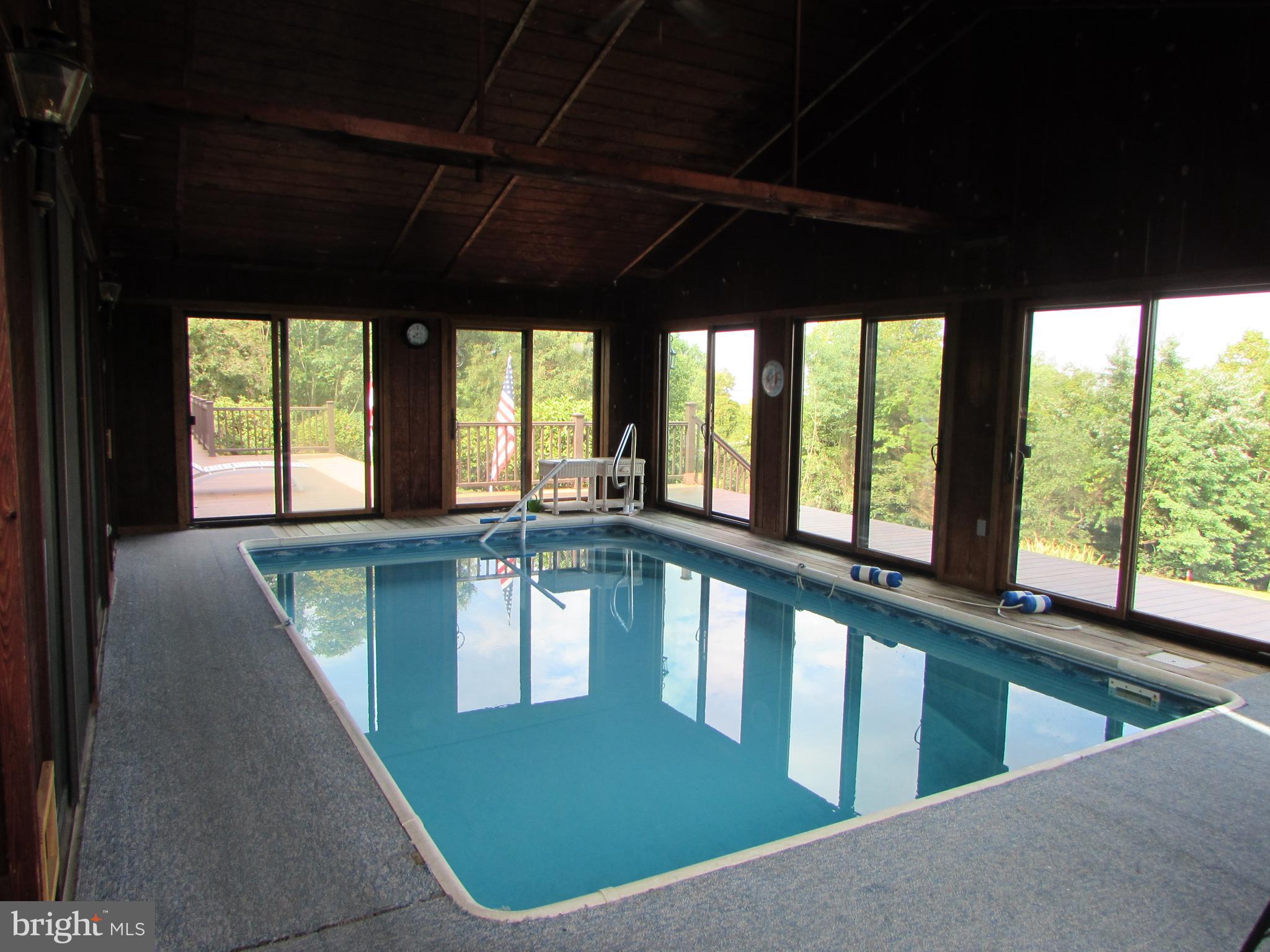 CHESAPEAKE OVERLOOK - Residential