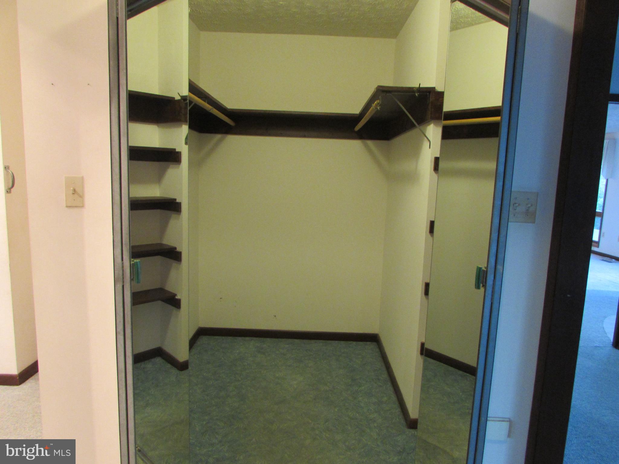 CHESAPEAKE OVERLOOK - Residential