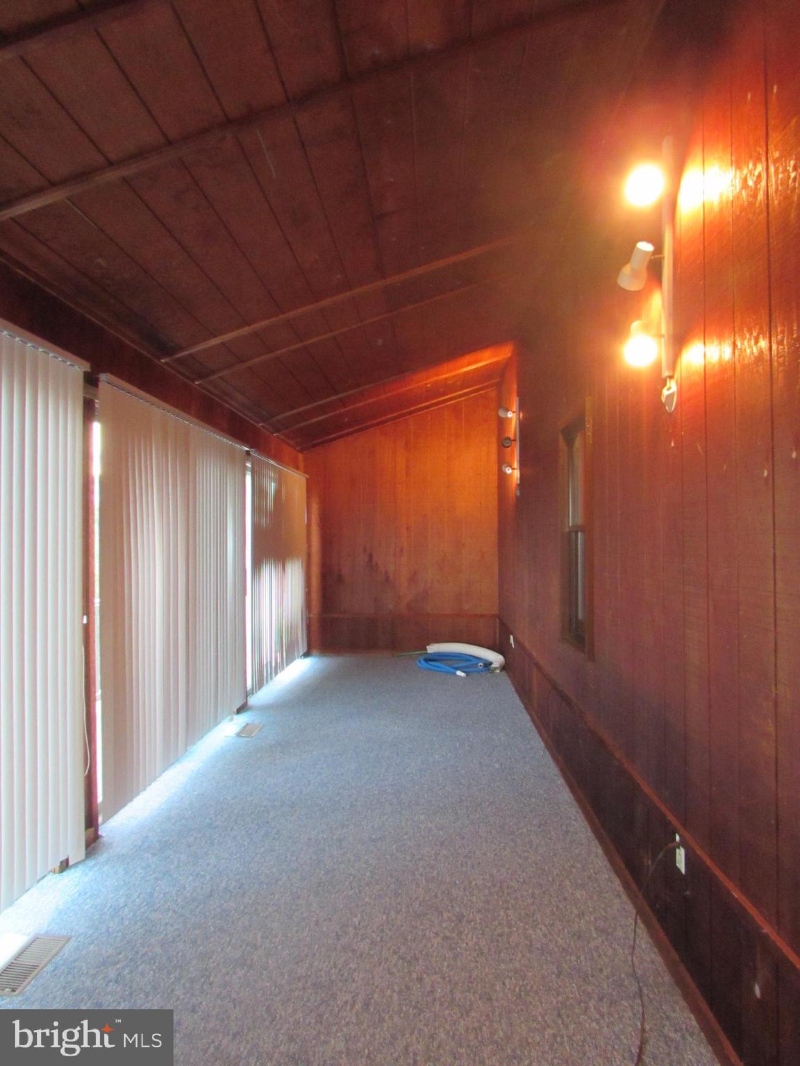 CHESAPEAKE OVERLOOK - Residential