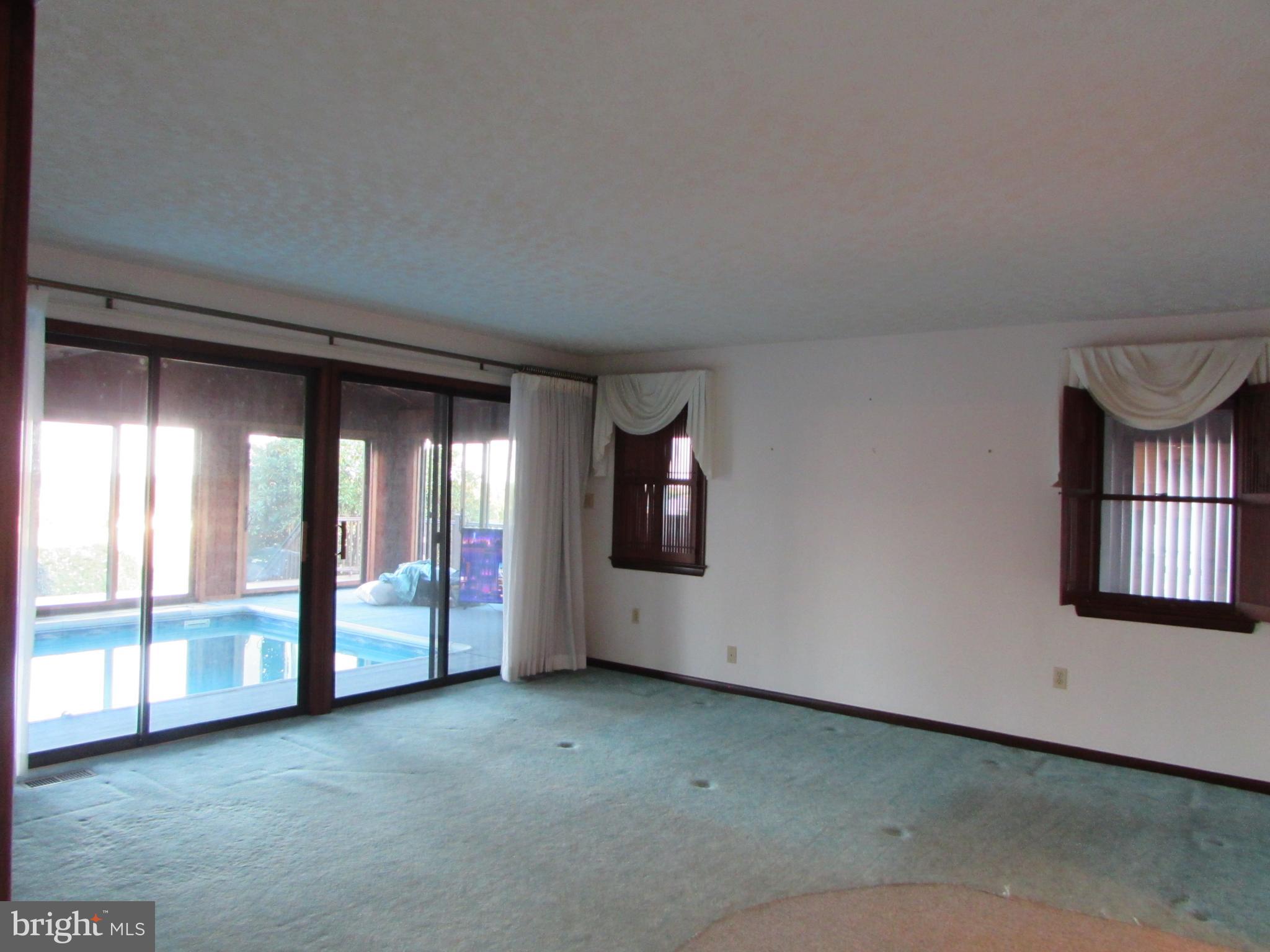 CHESAPEAKE OVERLOOK - Residential