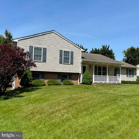 Photo of 35 HEATHER CIRCLE, NOTTINGHAM, PA 19362 (MLS # PALA2035118)
