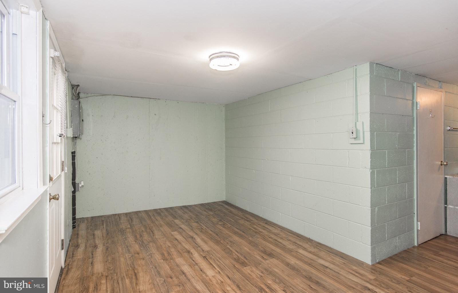 PARKWOOD - Residential