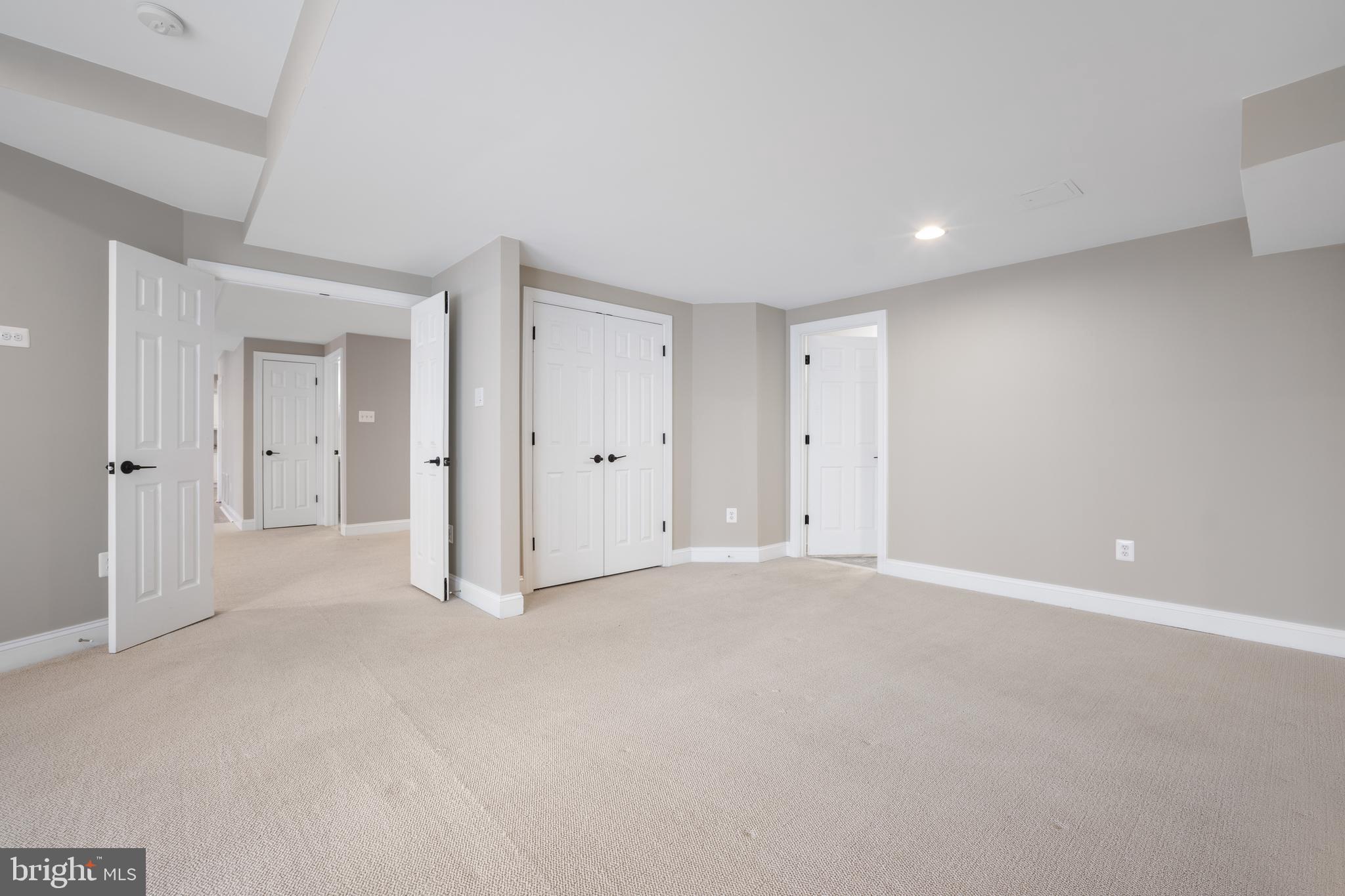 CLARKSVILLE HUNT - Residential