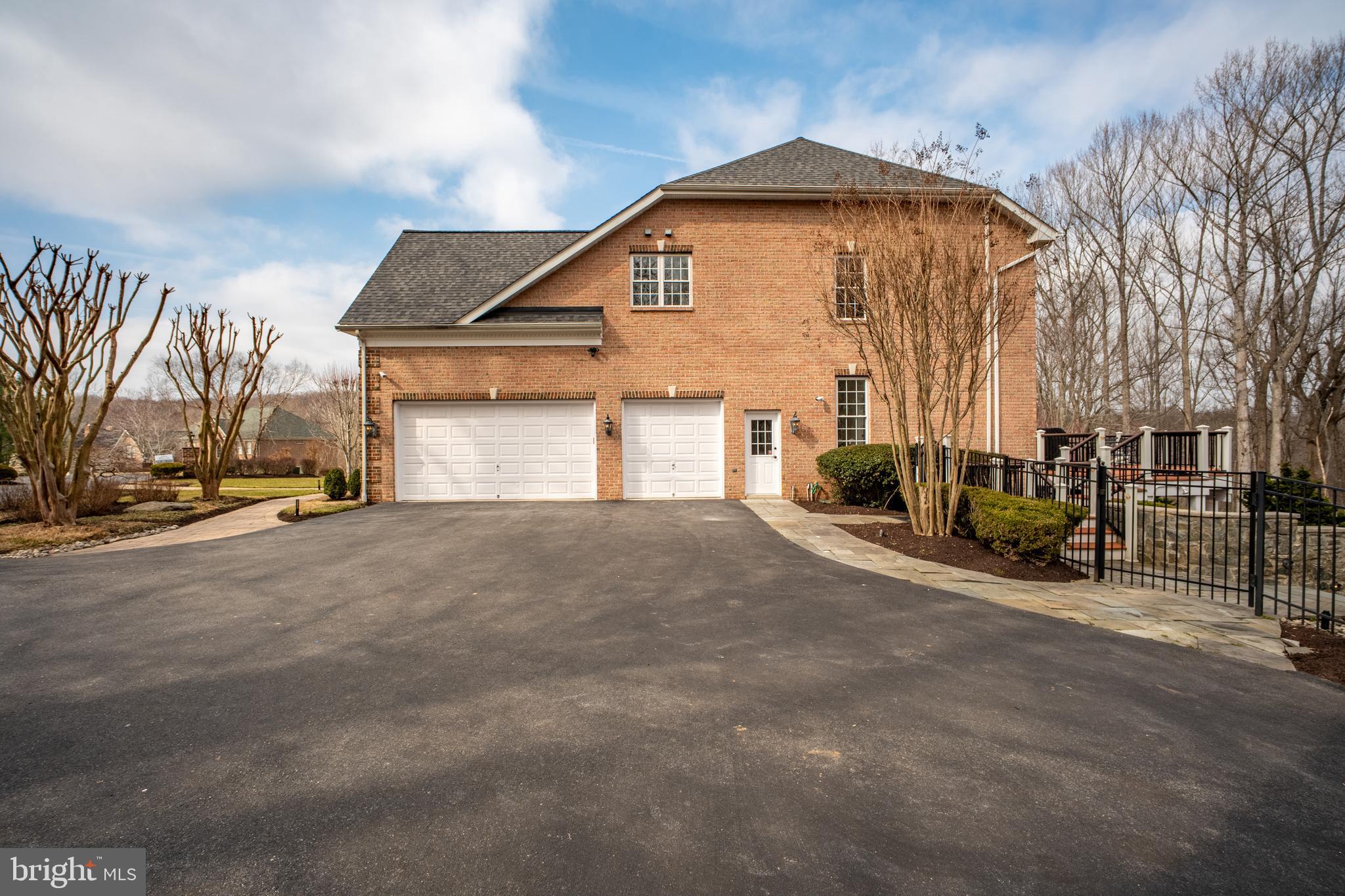 CLARKSVILLE HUNT - Residential