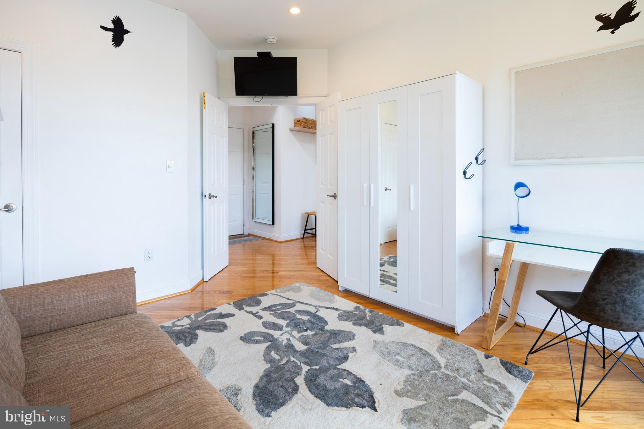 NORTH SHORE - Residential Lease