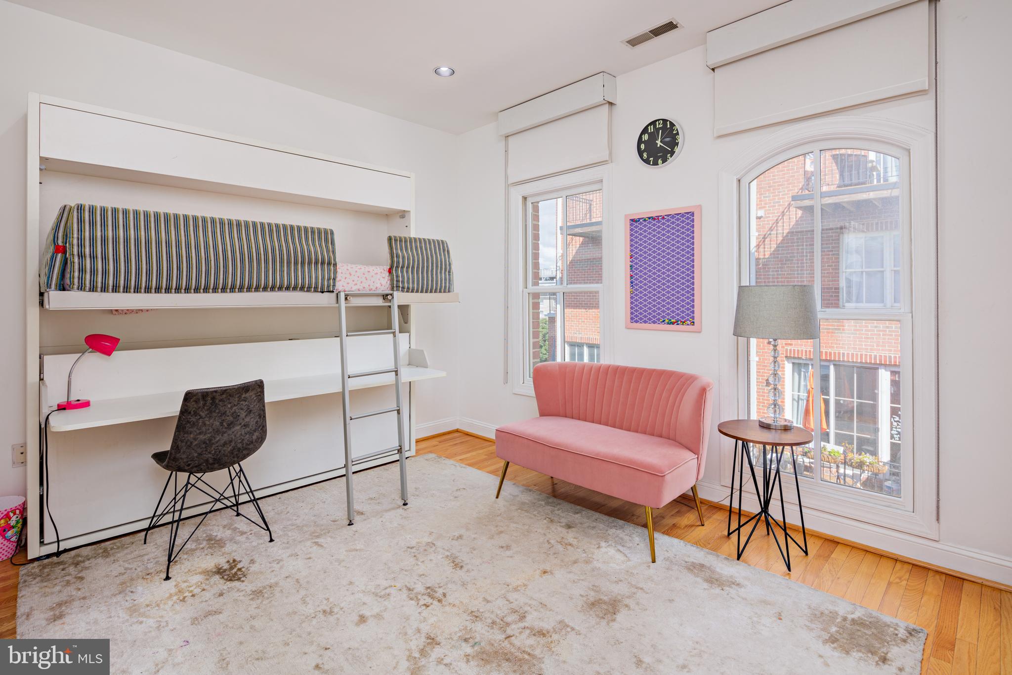 NORTH SHORE - Residential Lease