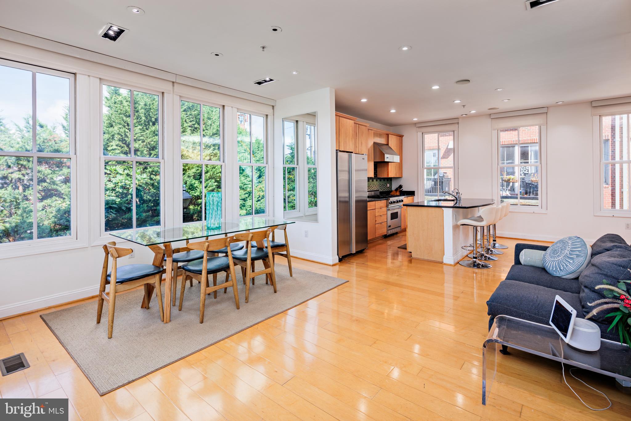 NORTH SHORE - Residential Lease