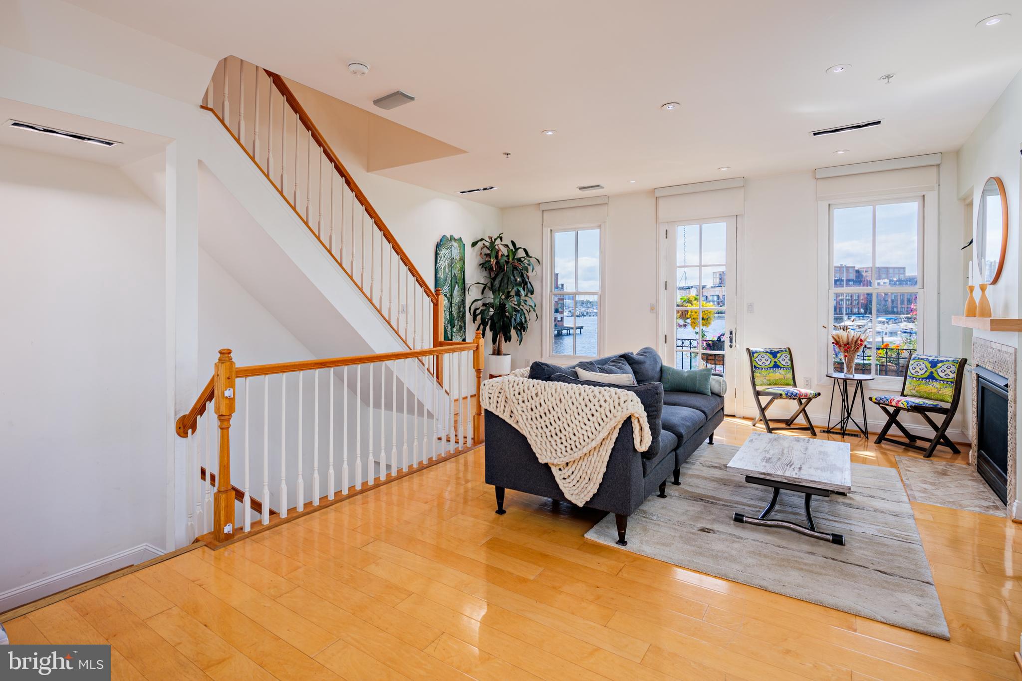 NORTH SHORE - Residential Lease