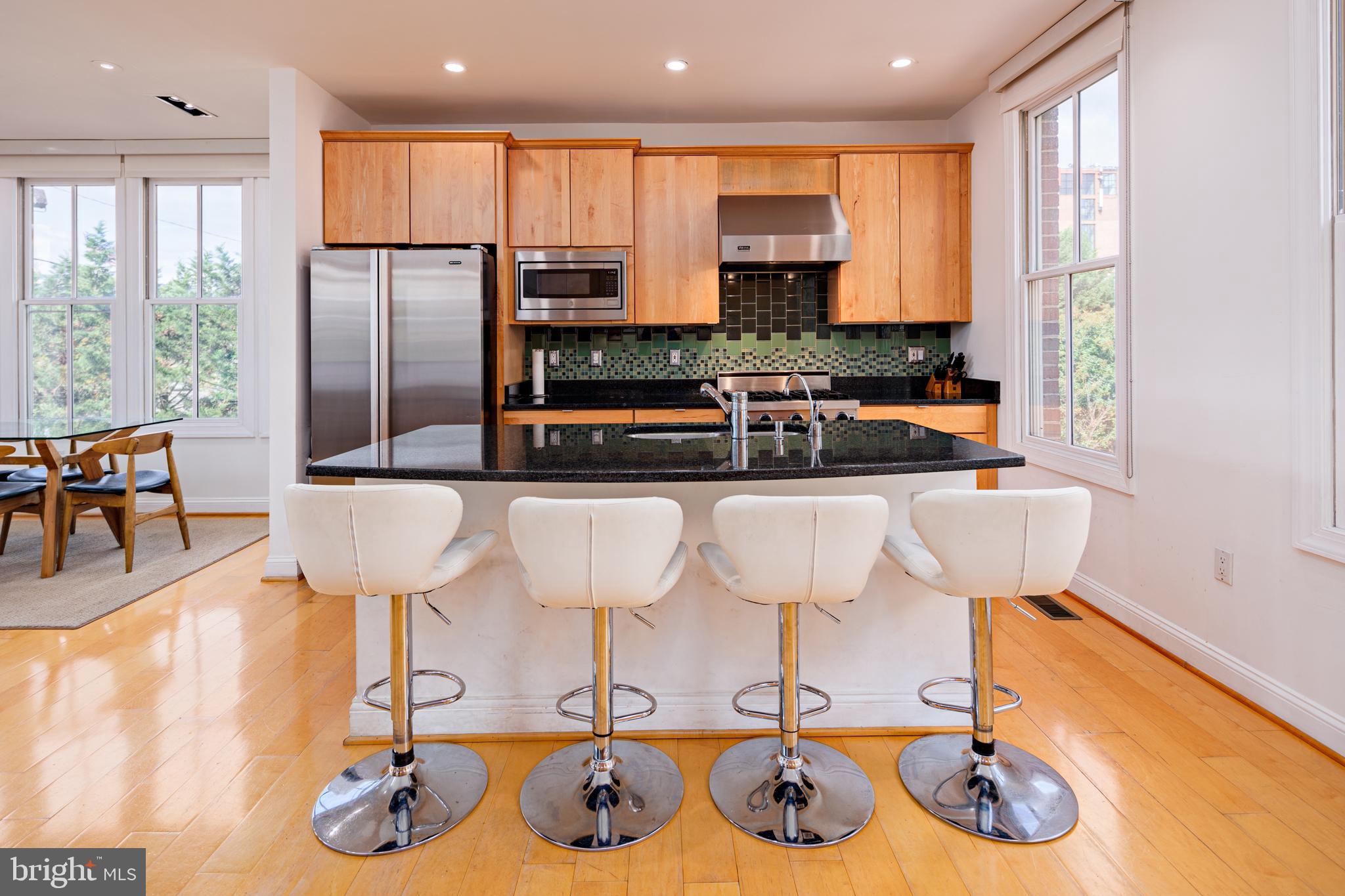 NORTH SHORE - Residential Lease