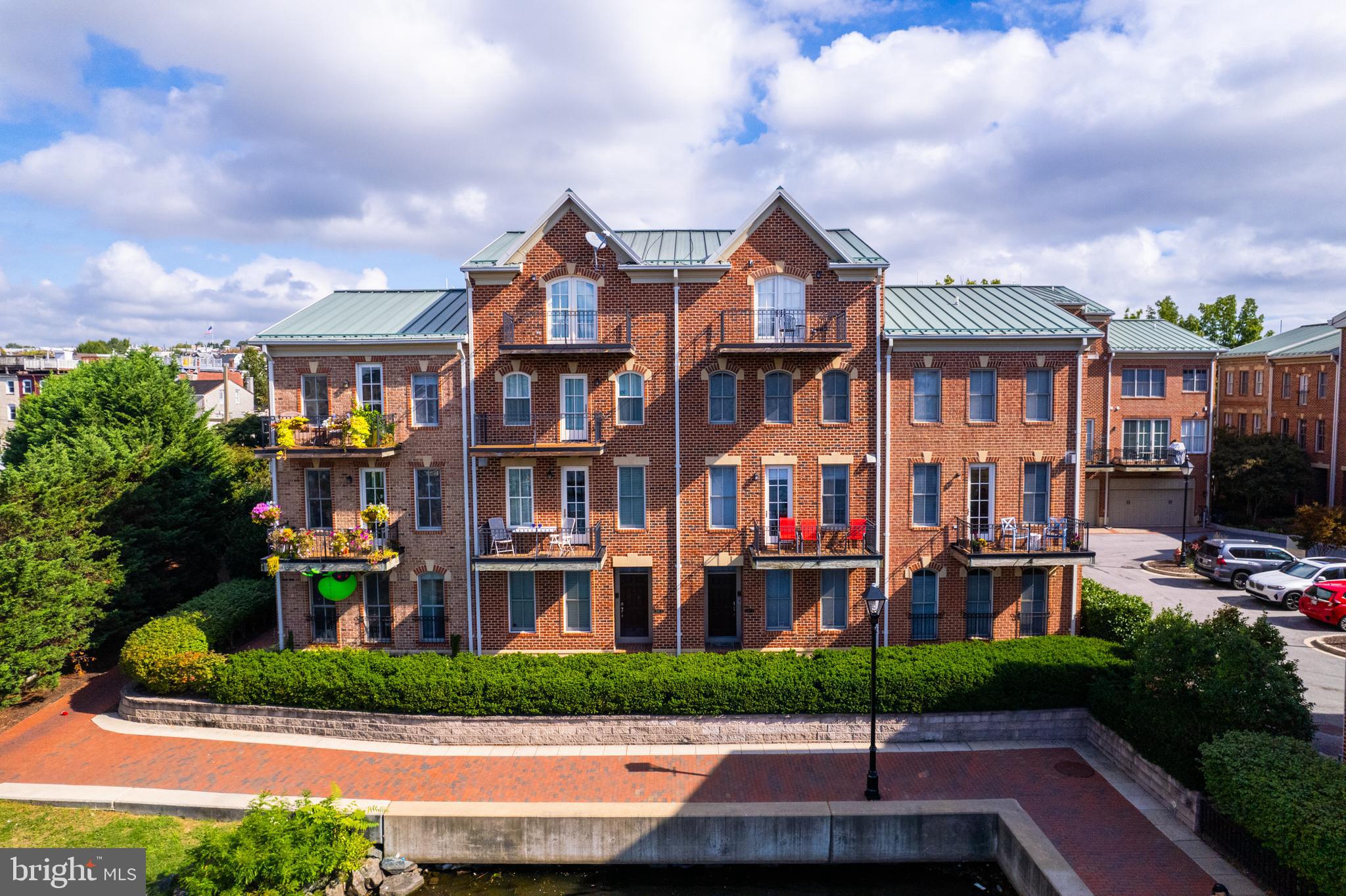 NORTH SHORE - Residential Lease