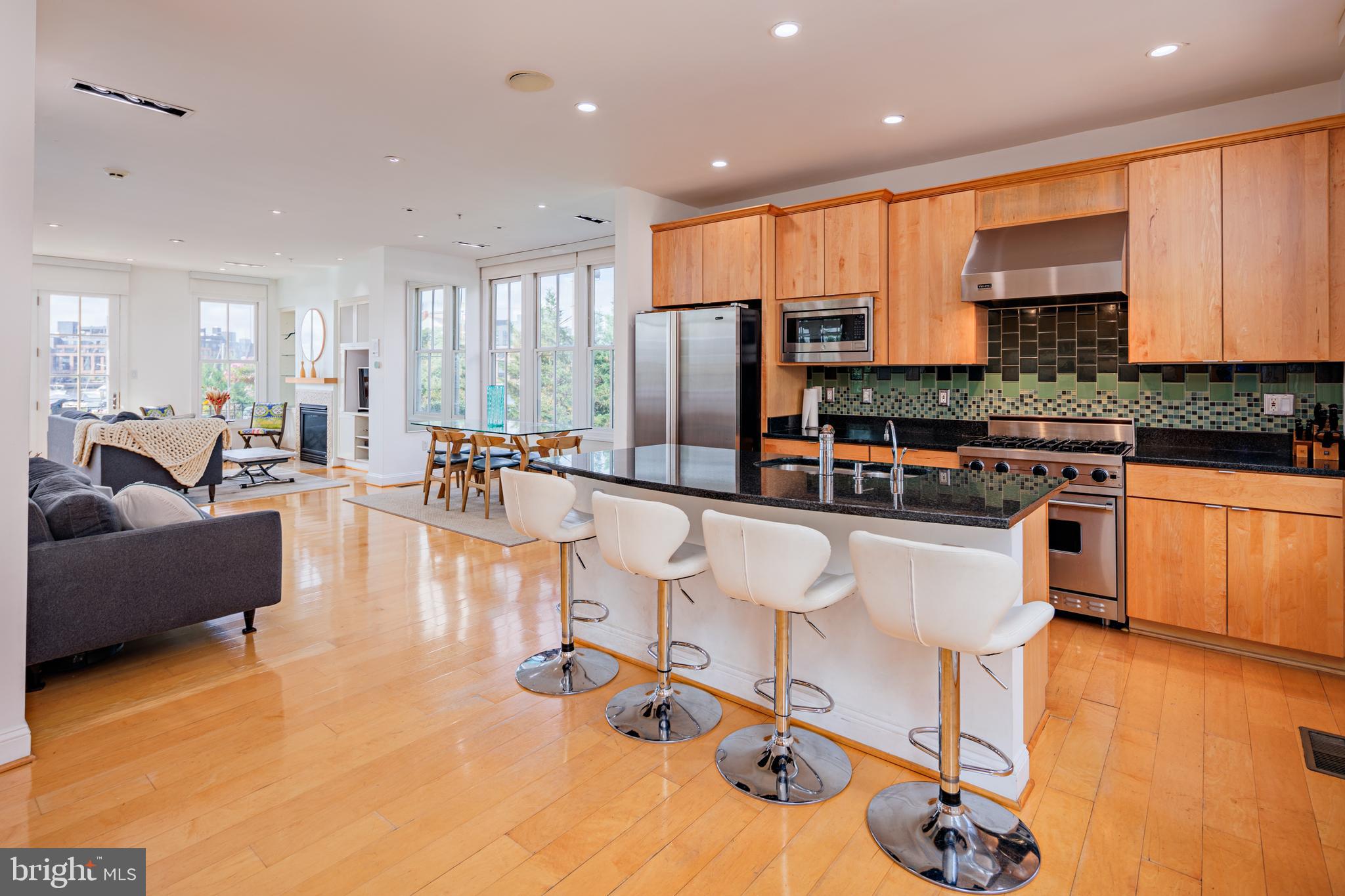 NORTH SHORE - Residential Lease